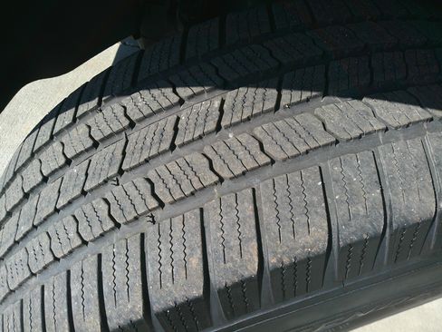 Used 2017 Chevrolet Suburban LT image 15