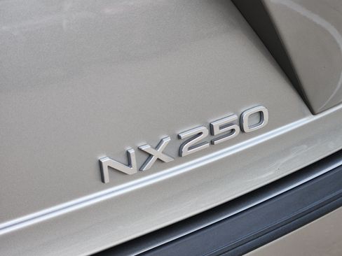 Used 2024 Lexus NX 250 FWD image 13