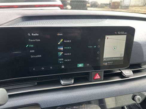 New 2026 Kia Carnival EX image 8