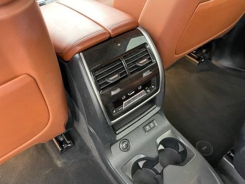 Used 2023 BMW X7 xDrive40i w/ Executive Package AWD/4WD image 13