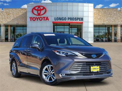 Certified 2023 Toyota Sienna Platinum