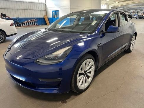 Used 2022 Tesla Model 3 Long Range AWD/4WD image 7
