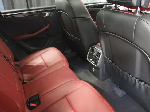 New 2026 Porsche Macan AWD/4WD image 41