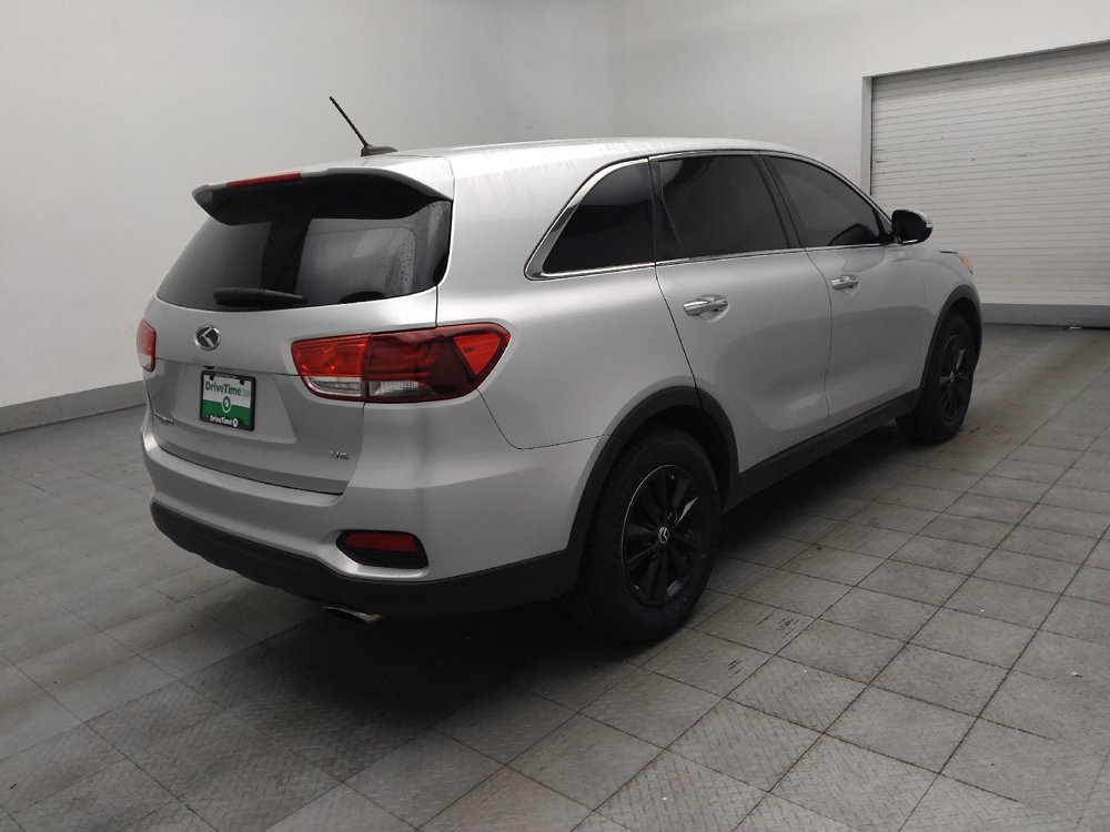 Used 2019 Kia Sorento FWD V6 image 9