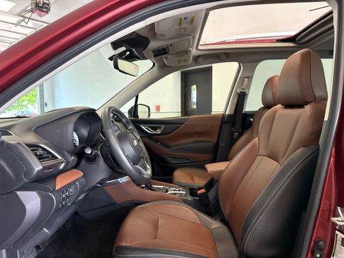 Used 2023 Subaru Forester Touring AWD/4WD image 10