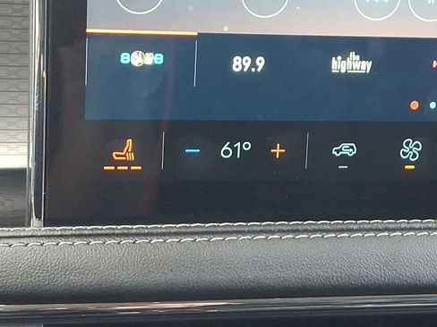 Certified 2024 Lincoln Corsair AWD image 25