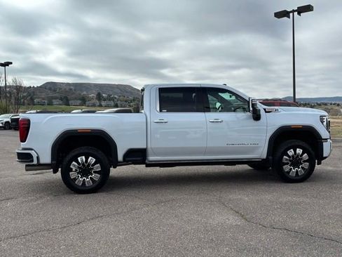 Used 2026 GMC Sierra 2500 Denali w/ Denali Reserve Package AWD/4WD image 6