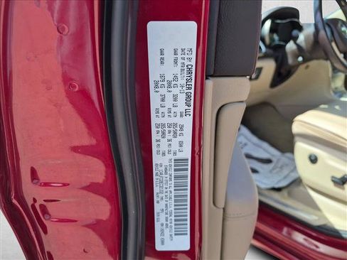 Used 2014 Jeep Grand Cherokee Overland AWD/4WD image 21