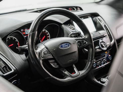 Used 2016 Ford Focus ST w/ Equipment Group 402A image 23