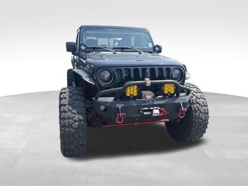 Used 2020 Jeep Gladiator Overland AWD/4WD image 6