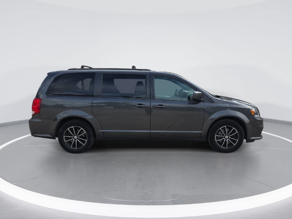 Used 2019 Dodge Grand Caravan GT FWD image 2