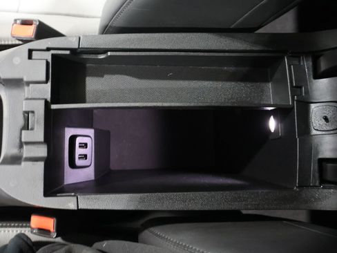 Used 2019 Chevrolet Equinox Premier image 32