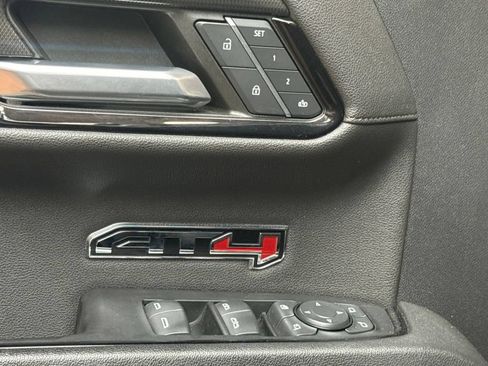 Used 2023 GMC Sierra 1500 AT4 w/ AT4 Premium Package AWD/4WD image 23