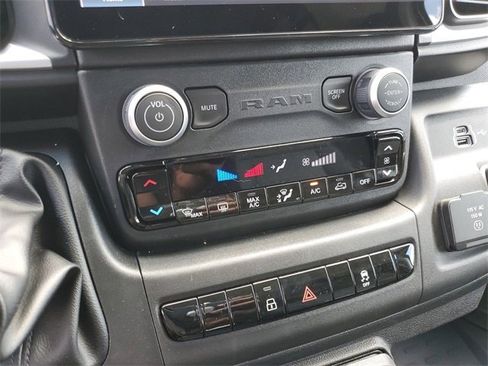 New 2024 RAM ProMaster 3500 w/ Quick Order Package 22G SLT image 28