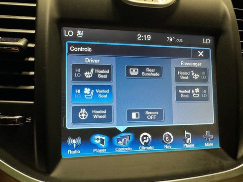 Used 2013 Chrysler 300 C w/ Light Group image 37