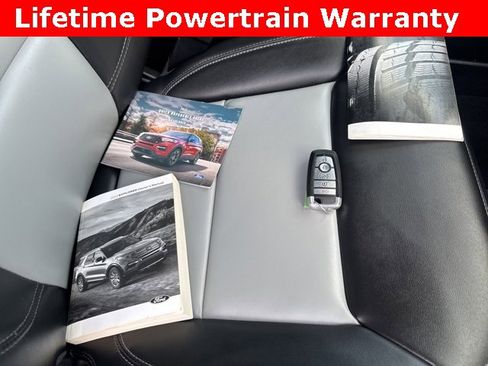 Used 2022 Ford Explorer XLT w/ Equipment Group 202A image 23