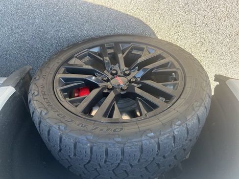 Used 2020 GMC Sierra 1500 Denali w/ Denali Ultimate Package AWD/4WD image 2
