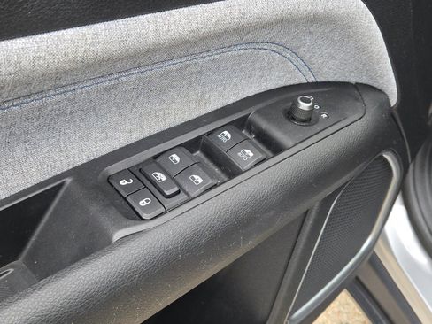 Used 2022 Jeep Compass Latitude w/ Convenience Group image 21