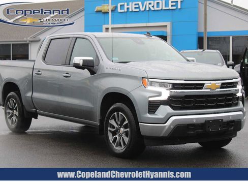 Used 2025 Chevrolet Silverado 1500 LT w/ Safety Package image 1