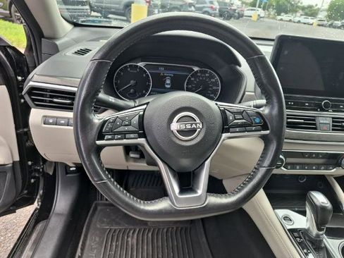Used 2023 Nissan Altima 2.5 SL FWD image 9