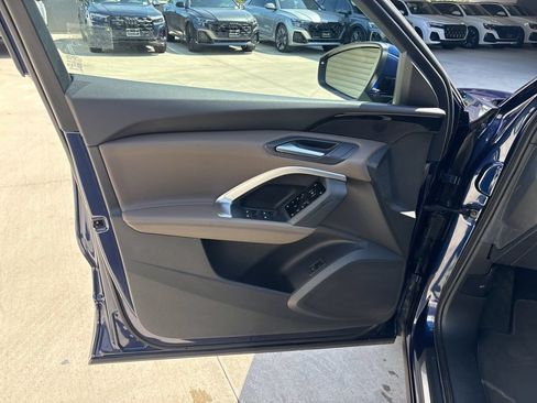 Certified 2025 Audi Q5 Premium w/ Convenience Package AWD/4WD image 10