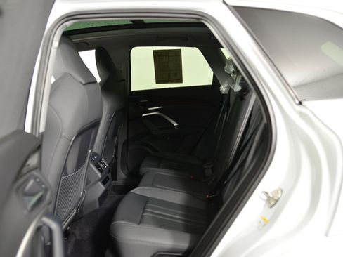 New 2025 Audi Q5 Premium Plus AWD/4WD image 12