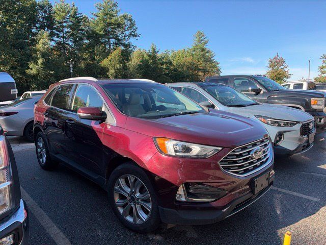 Used 2020 Ford Edge Titanium w/ Class II Trailer Tow Package AWD/4WD image 3