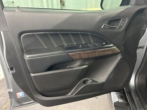 Used 2021 GMC Canyon Denali image 12