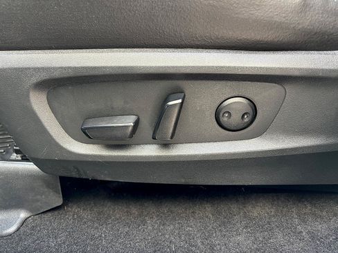 Used 2023 Nissan Pathfinder Rock Creek AWD/4WD image 16