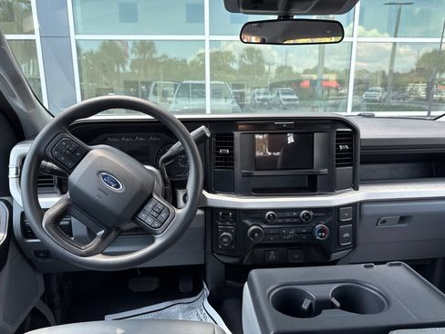 Used 2025 Ford F350 XL AWD/4WD image 12