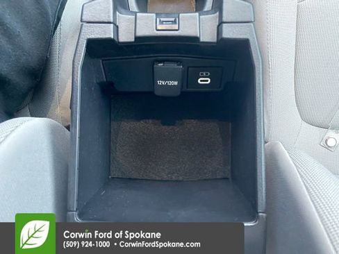 Used 2024 Toyota Corolla Cross L image 29