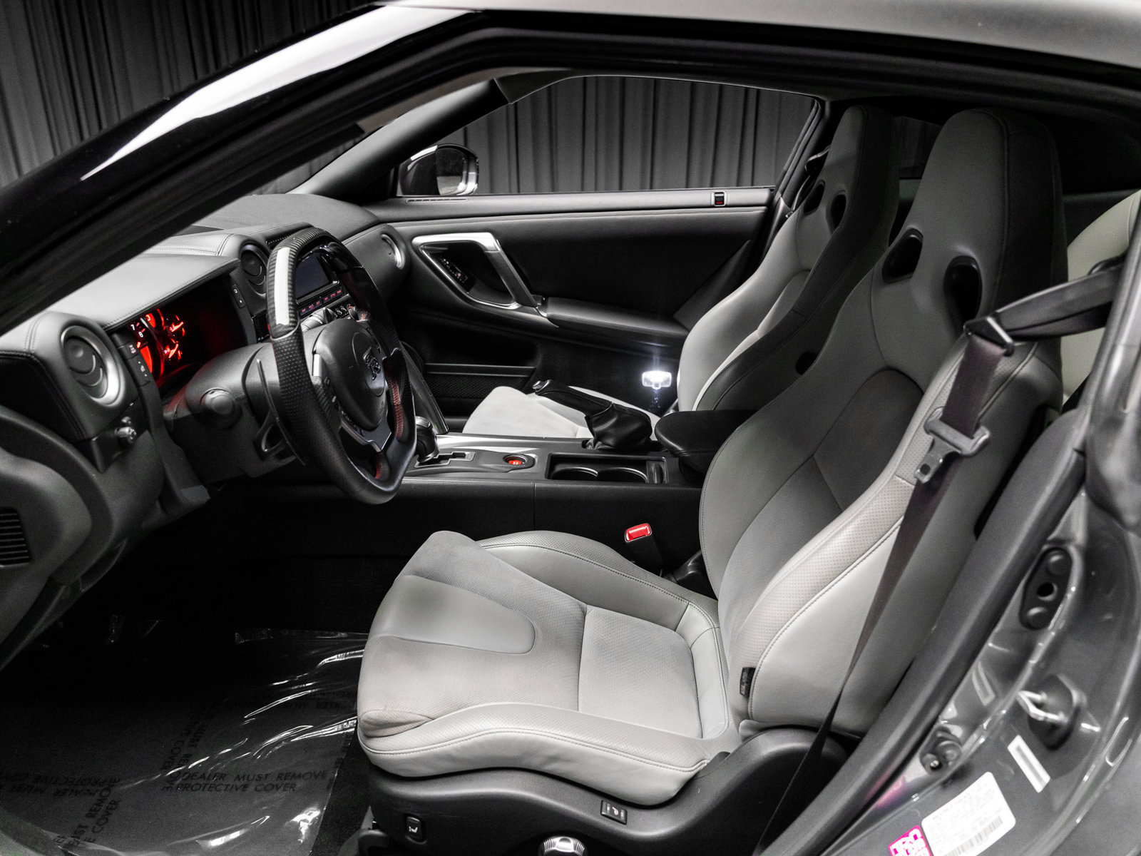 Used 2009 Nissan GT-R Premium AWD/4WD image 46