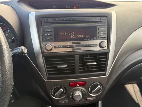 Used 2010 Subaru Forester 2.5X Premium image 24