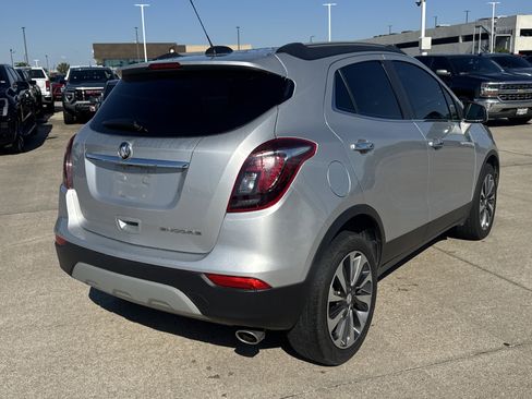 Used 2022 Buick Encore Preferred w/ Safety Package FWD image 12