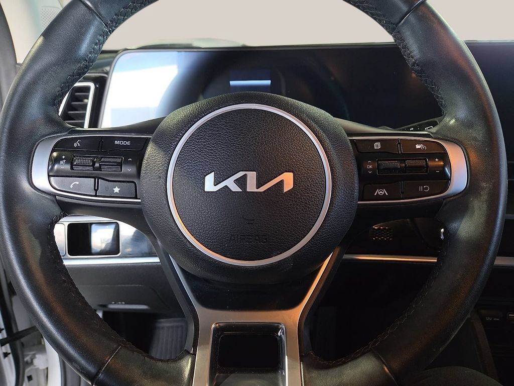 Used 2024 Kia Sportage EX FWD image 25