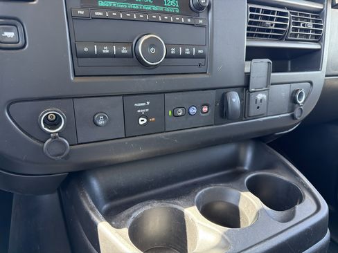 Used 2023 GMC Savana 3500 w/ Power Convenience Package RWD image 22