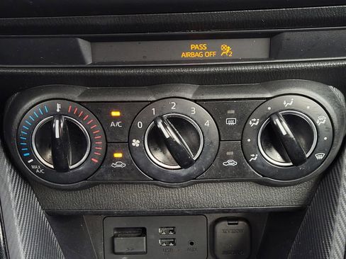 Used 2016 Scion iA image 9