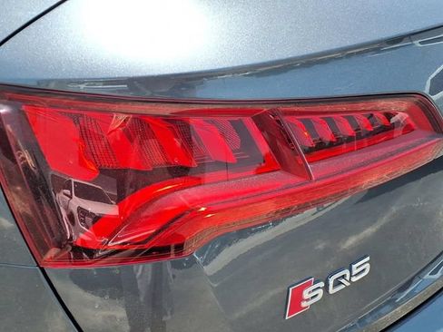 Used 2020 Audi SQ5 Premium Plus w/ Premium Plus Package AWD/4WD image 10