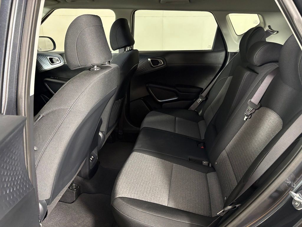 Used 2024 Kia Soul EX FWD image 37