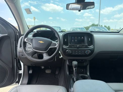 Used 2022 Chevrolet Colorado W/T w/ WT Convenience Package RWD image 23