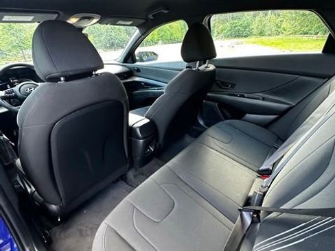 Certified 2025 Hyundai Elantra Sport FWD image 16