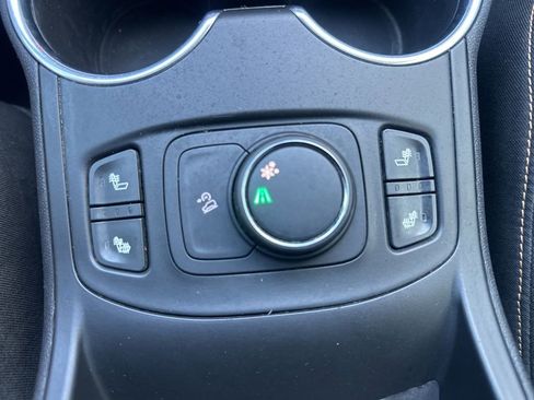 Used 2019 GMC Terrain SLE w/ Driver Convenience Package image 30