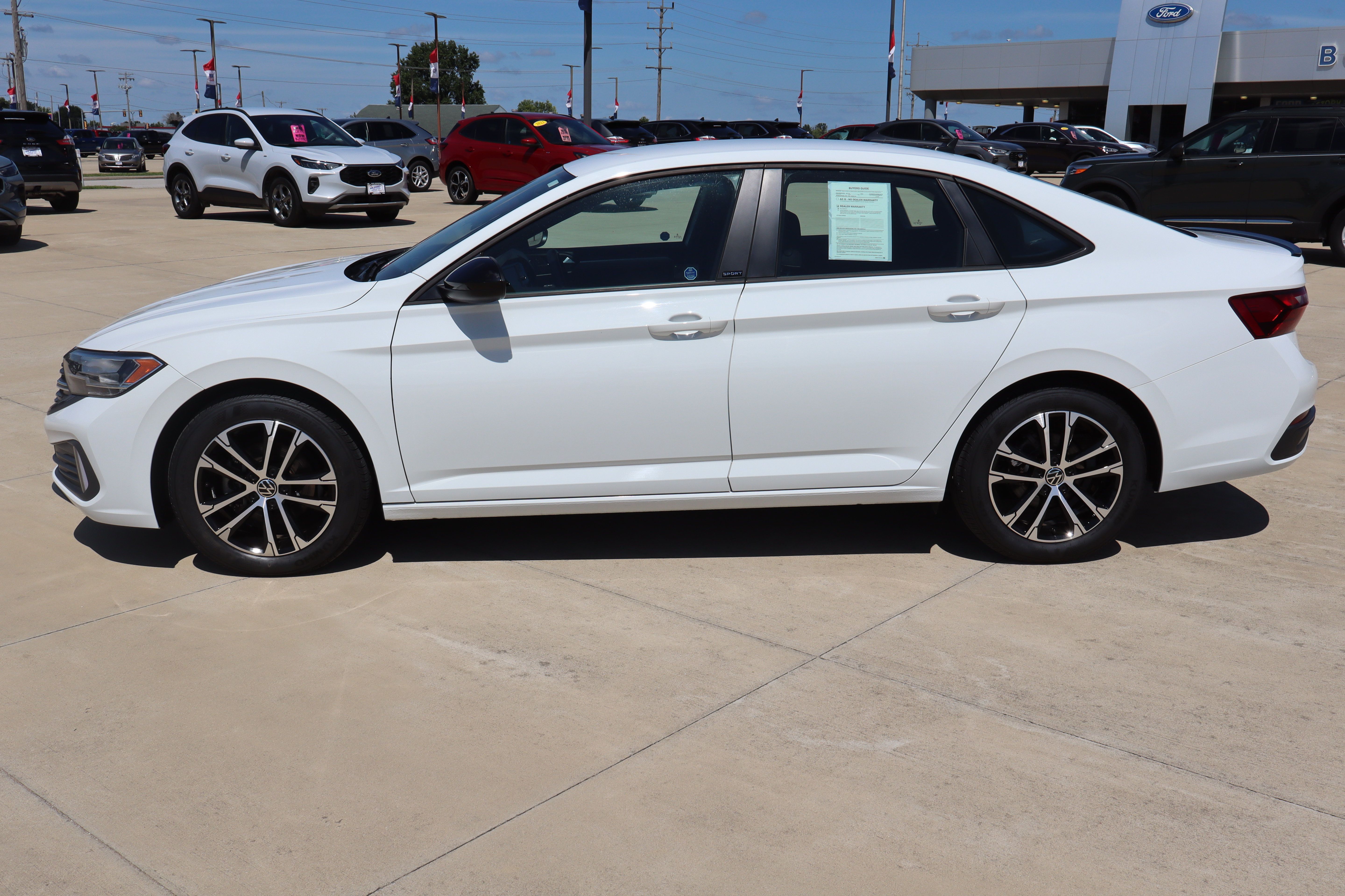 Used 2024 Volkswagen Jetta Sport FWD image 8