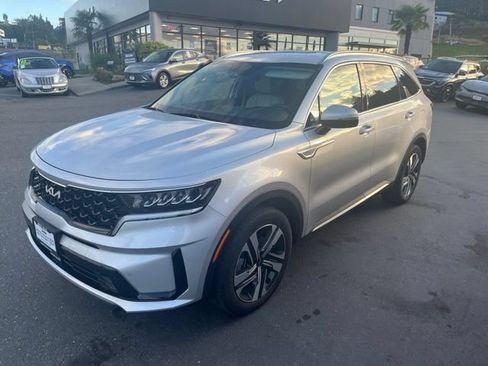 Used 2023 Kia Sorento EX AWD/4WD image 3