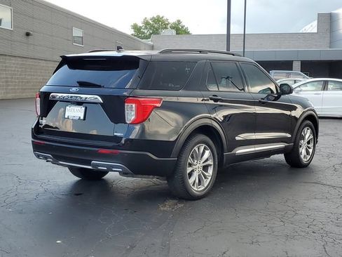 Used 2020 Ford Explorer XLT w/ Equipment Group 202A AWD/4WD image 3
