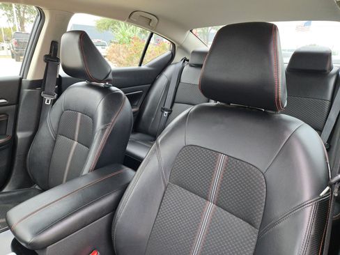 Used 2023 Nissan Altima 2.5 SR image 9