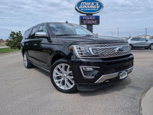 Used 2019 Ford Expedition Max Platinum image 2