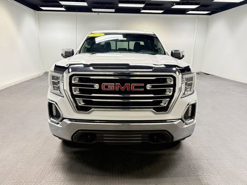 Used 2019 GMC Sierra 1500 SLT w/ SLT Premium Package image 9