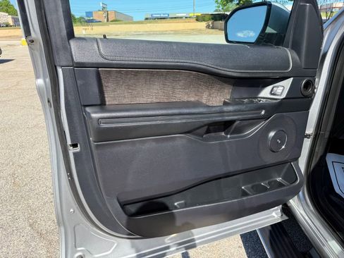 Used 2020 Ford Expedition Max Limited w/ Equipment Group 301A RWD image 19