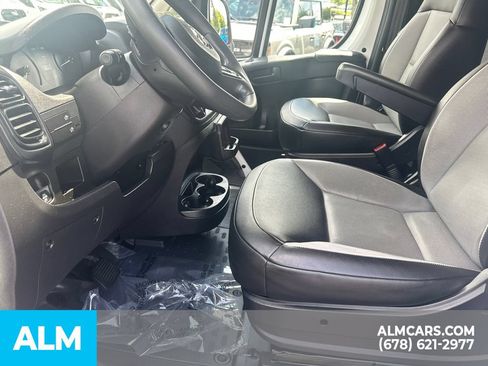 Used 2023 RAM ProMaster 2500 FWD image 10